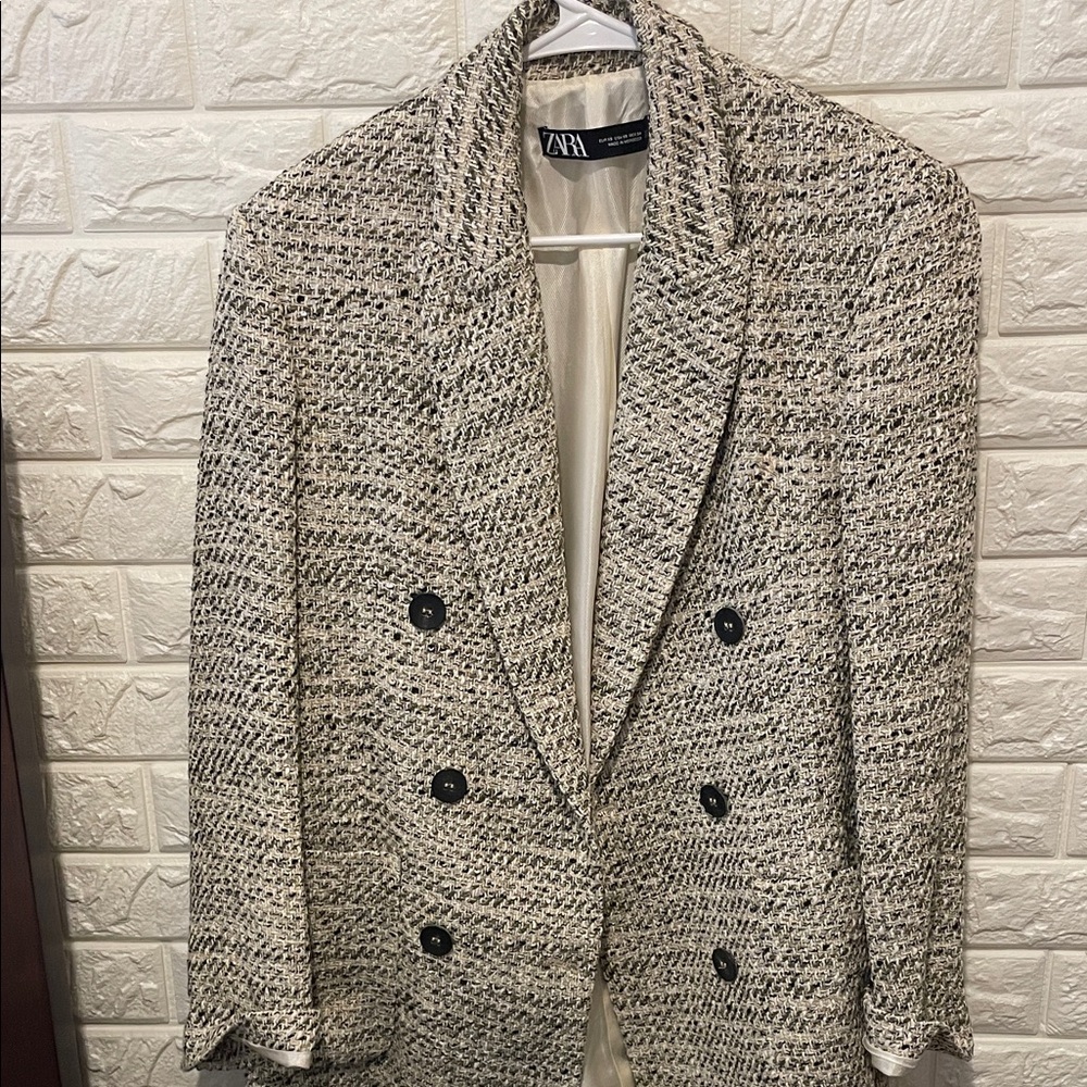 Zara Black and White Tweed Blazer